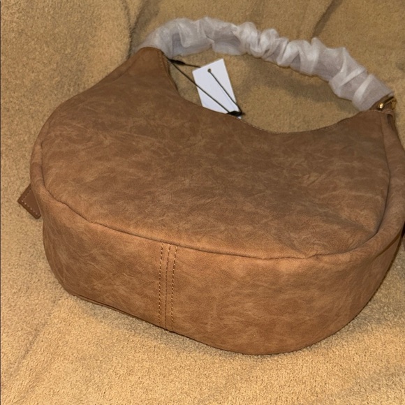 4th & Reckless Una Faux Suede Crescent Bag Shoulder Purse Brown Tan NEW Medium - Picture 7 of 10